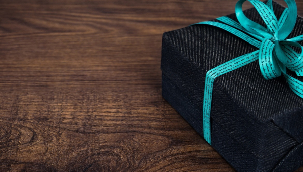 10 Tipps zum idealen Geschenk für ihn